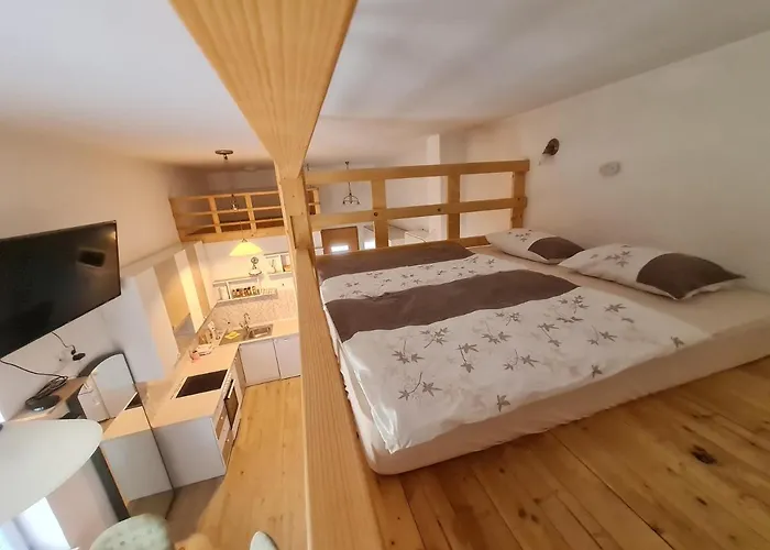 Apartma Ranc Luze